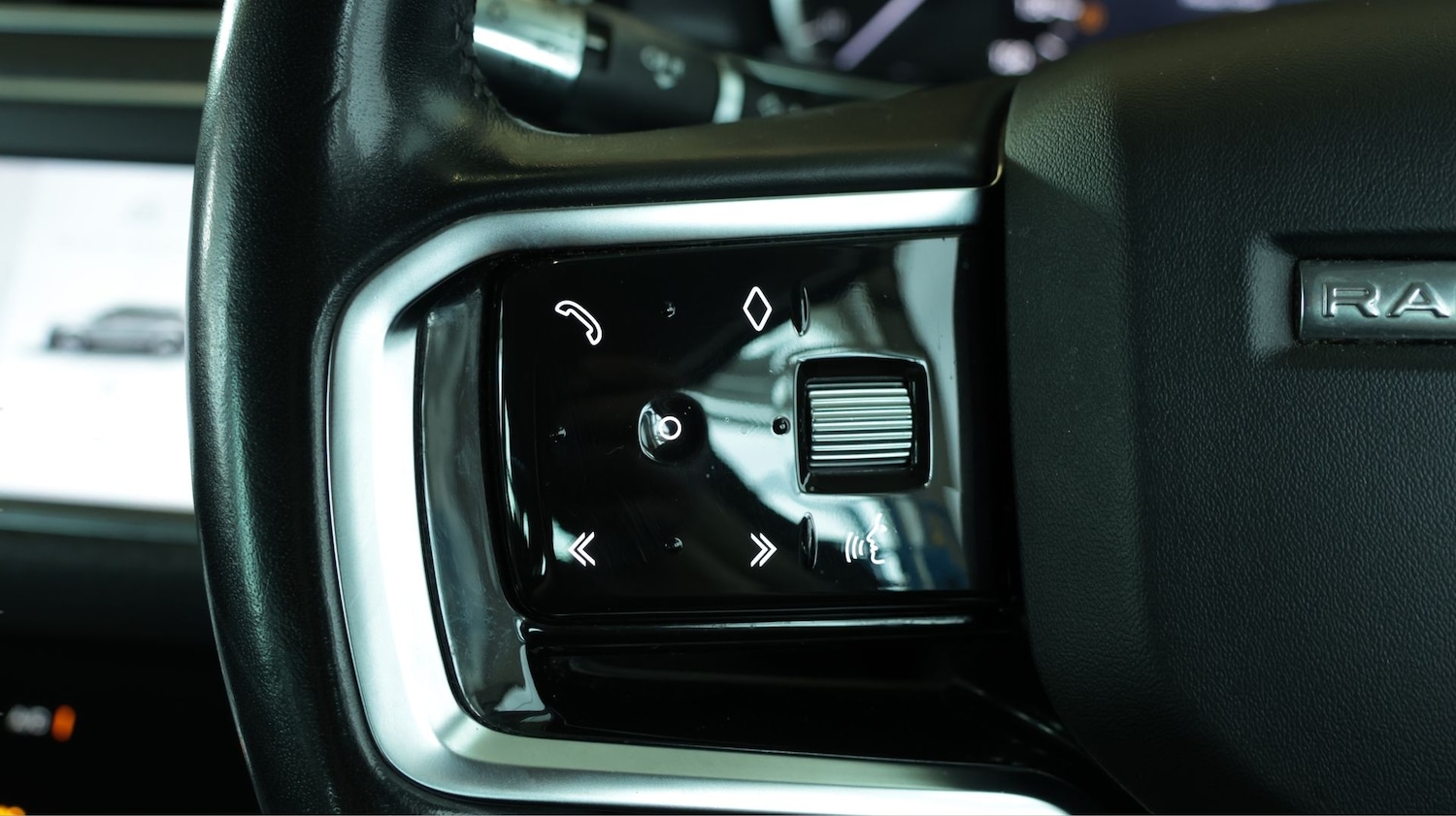 Used Land Rover Range Rover Evoque 2021 for sale - 78040123: Photo 20