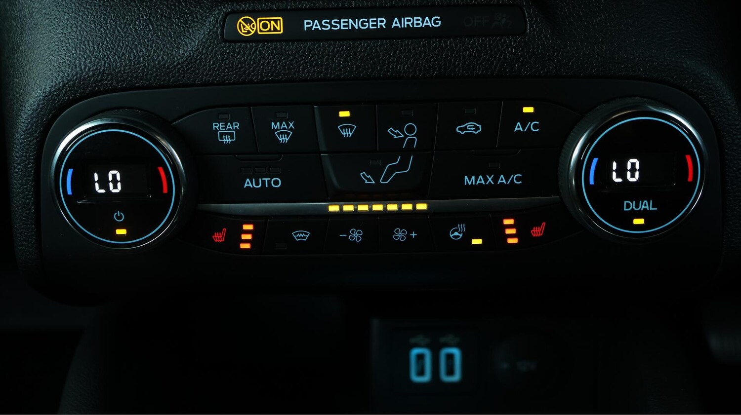 Used Ford Focus 2022 for sale - 75940210: Photo 13