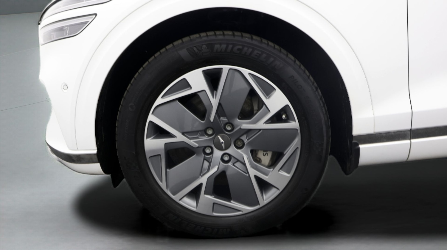 Used Genesis GV70 2023 for sale - 77802208: Photo 18