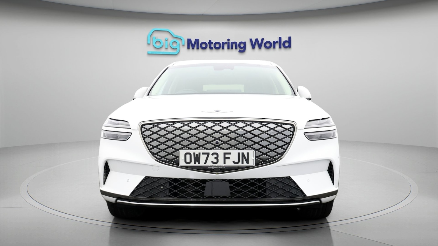 Used Genesis GV70 2023 for sale - 77802208: Photo 2