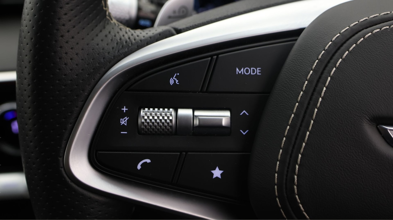 Used Genesis GV70 2023 for sale - 77802208: Photo 22