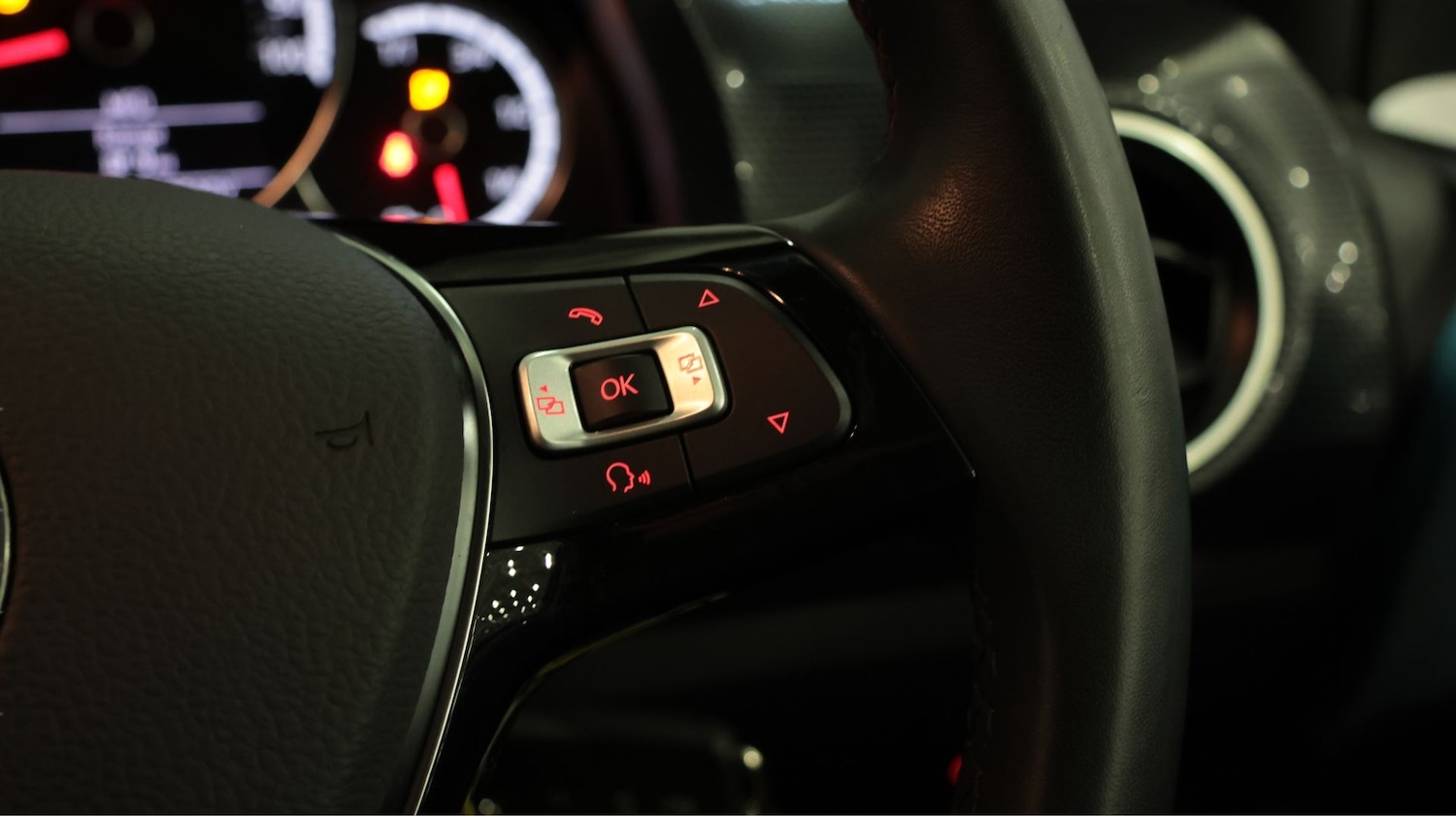 Used Volkswagen up! 2023 for sale - 77607018: Photo 23