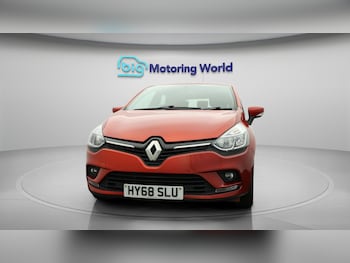 Used Renault Clio 2018 for sale - 75928304: Photo