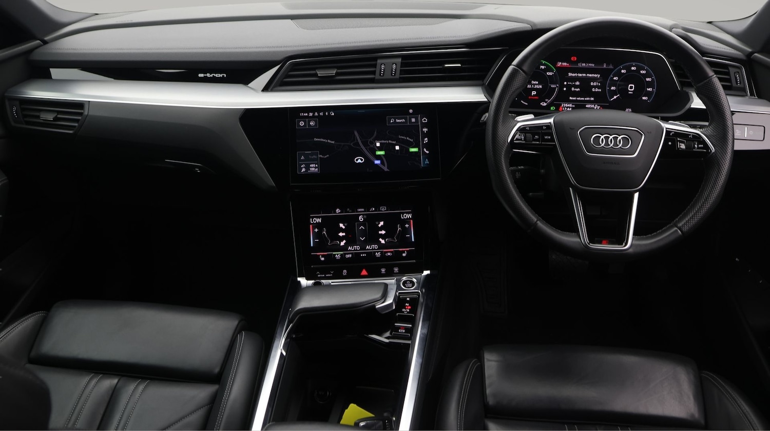 Used Audi e-tron 2023 for sale - 77294776: Photo 13