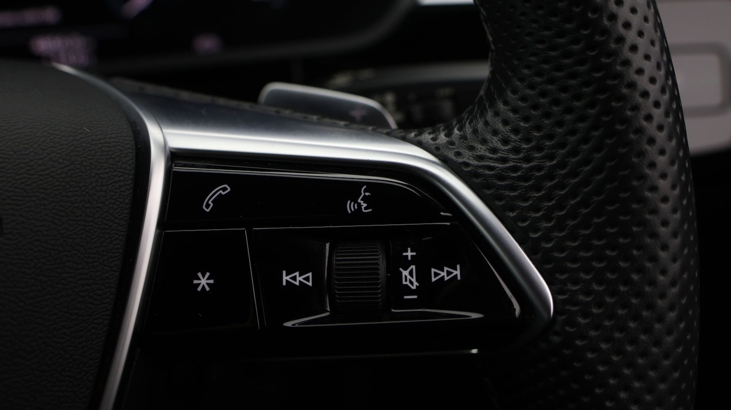 Used Audi e-tron 2023 for sale - 77294776: Photo 25