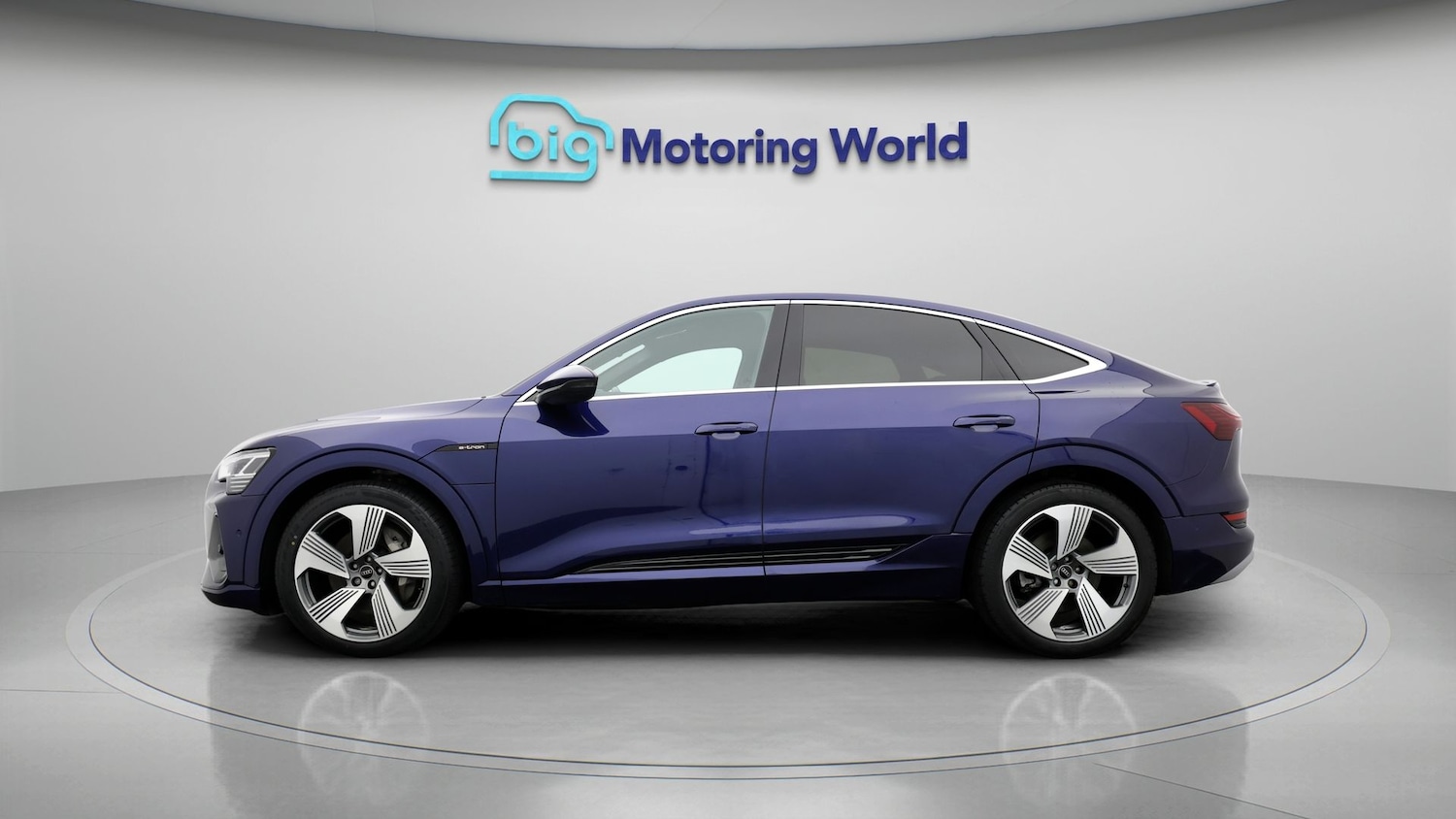 Used Audi e-tron 2023 for sale - 77294776: Photo 4