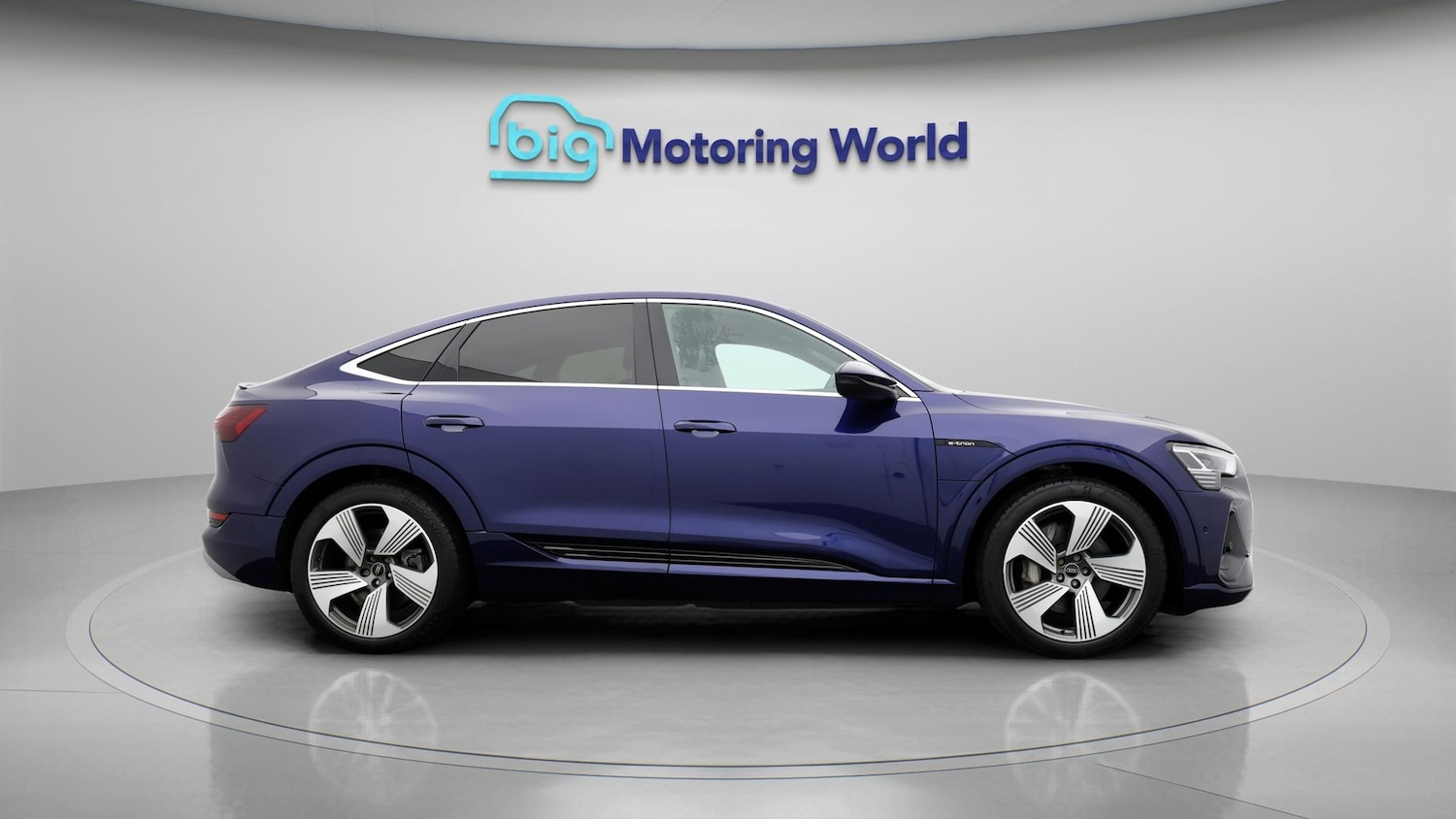 Used Audi e-tron 2023 for sale - 77294776: Photo 8