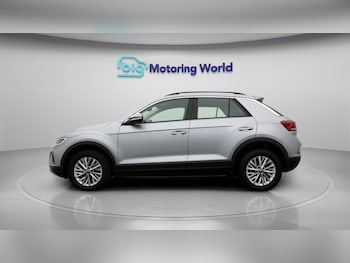 Used Volkswagen T-Roc 2023 for sale - 78268031: Photo