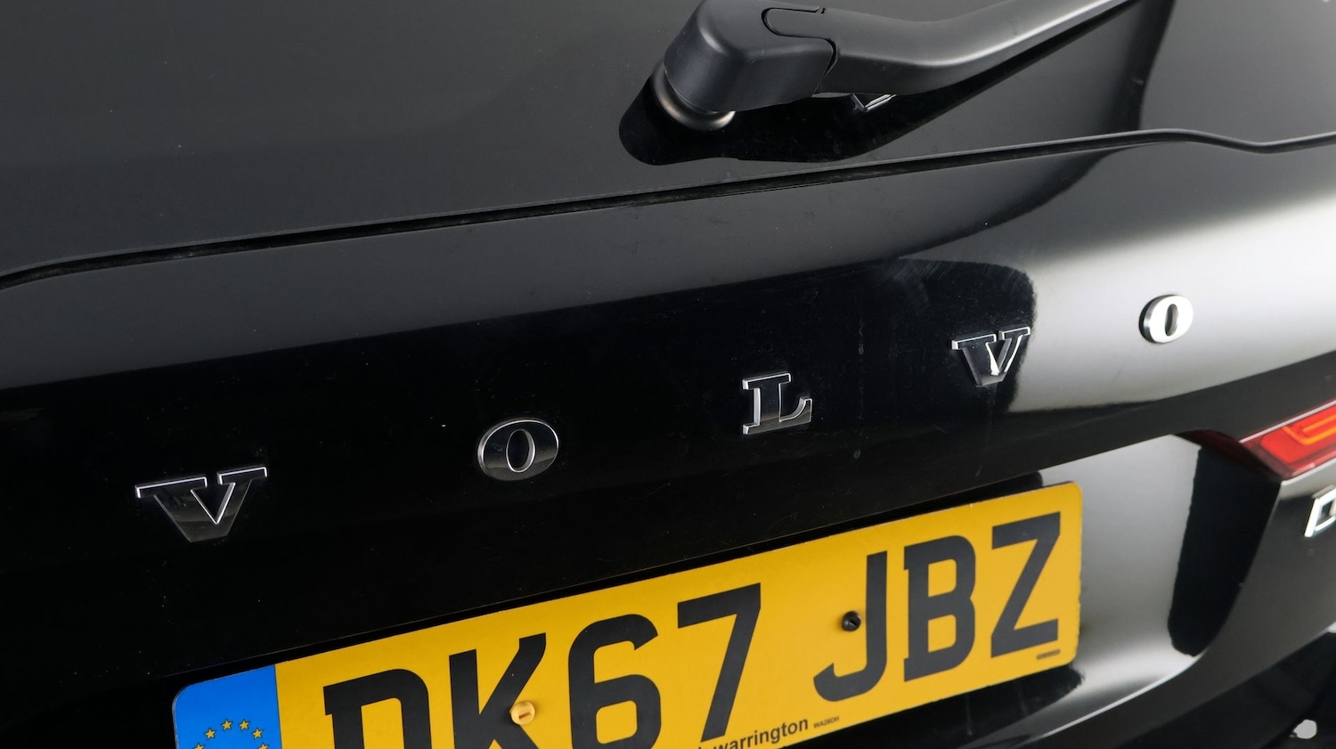 Used Volvo XC60 2017 for sale - 78106573: Photo 25