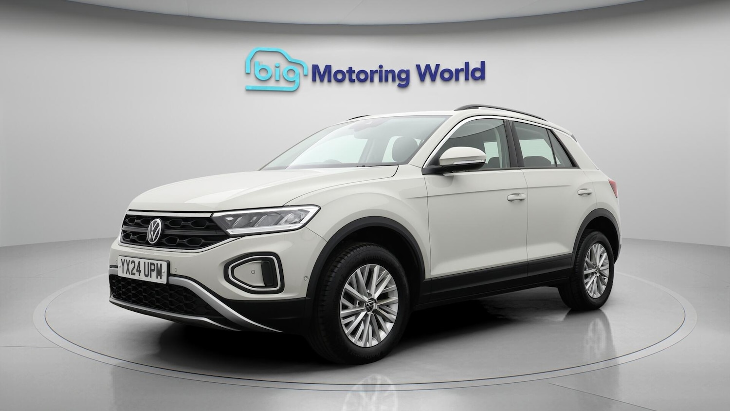 Used Volkswagen T-Roc 2024 for sale - 76666665: Photo 4