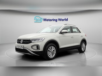 Used Volkswagen T-Roc 2024 for sale - 76666665: Photo