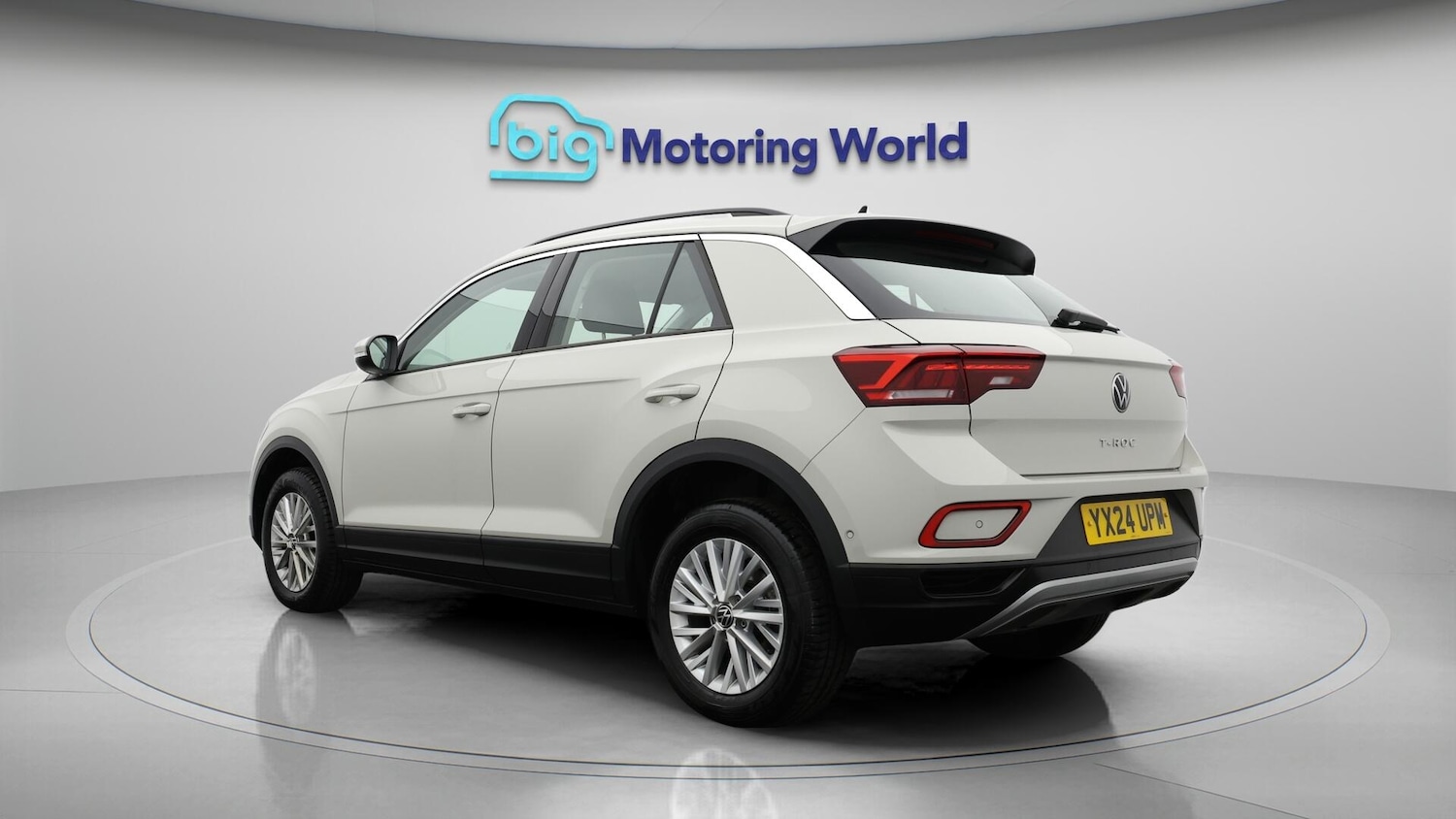 Used Volkswagen T-Roc 2024 for sale - 76666665: Photo 6