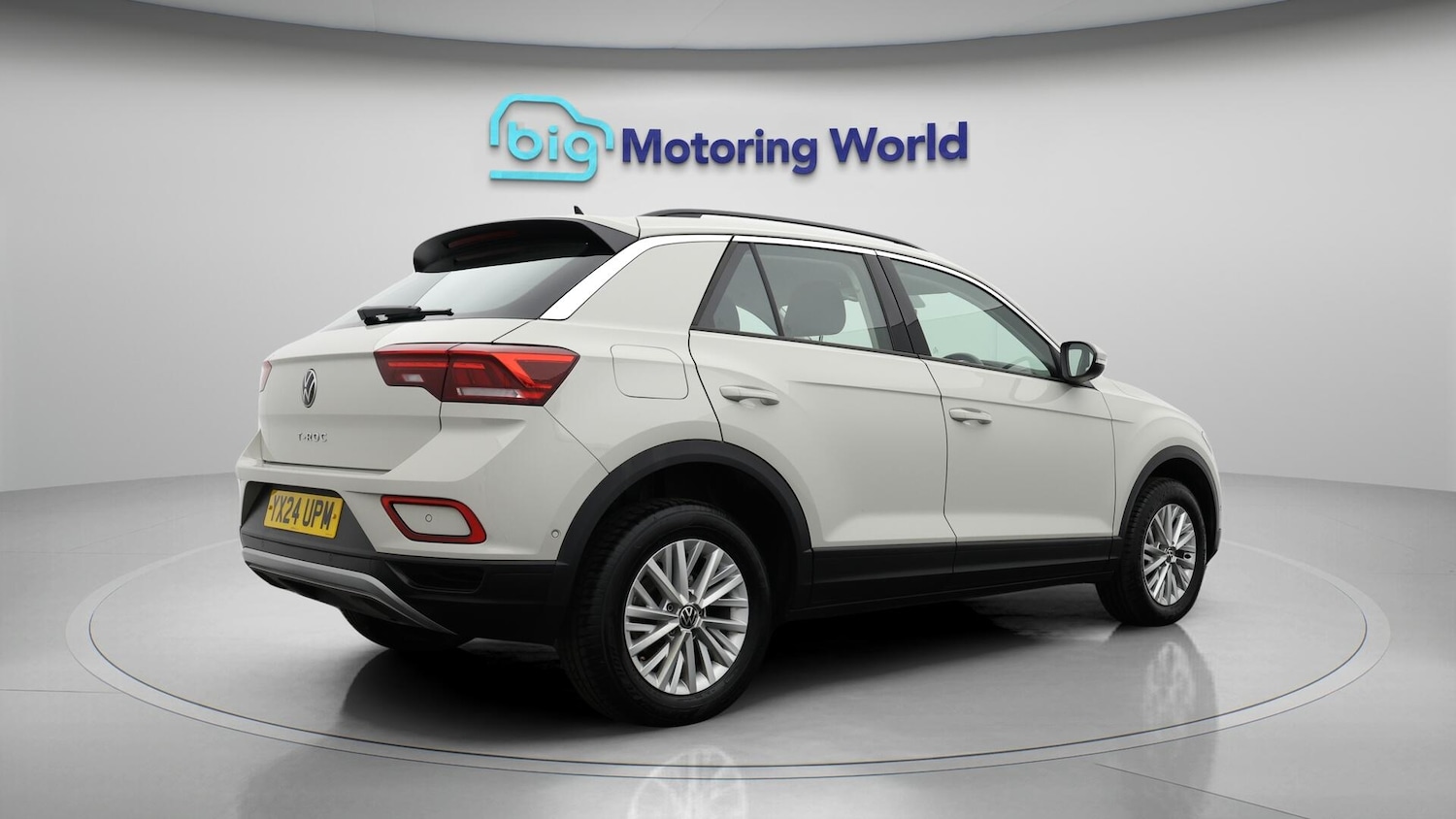 Used Volkswagen T-Roc 2024 for sale - 76666665: Photo 8