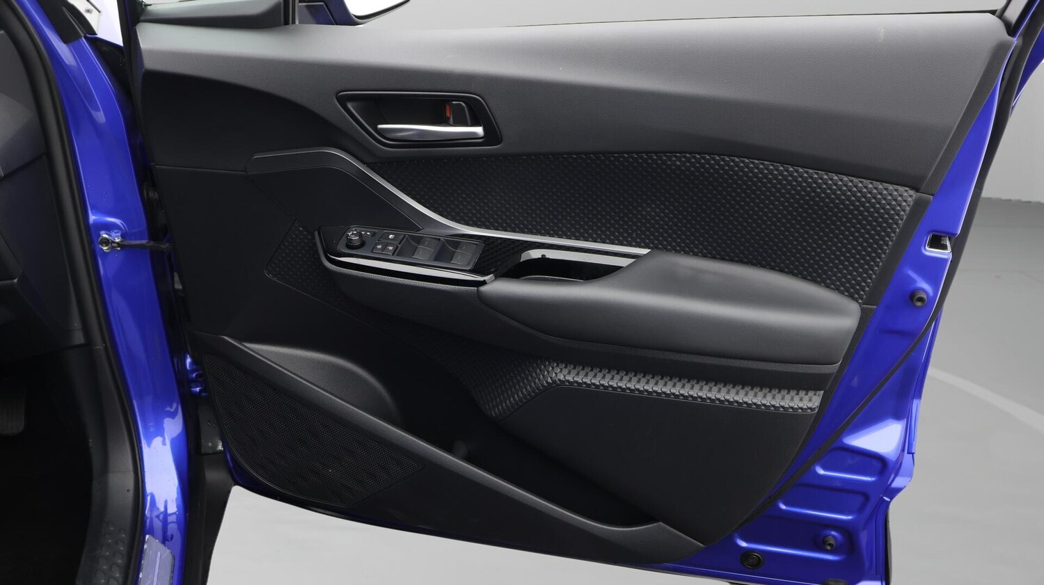 Used Toyota C-HR 2022 for sale - 76538083: Photo 16