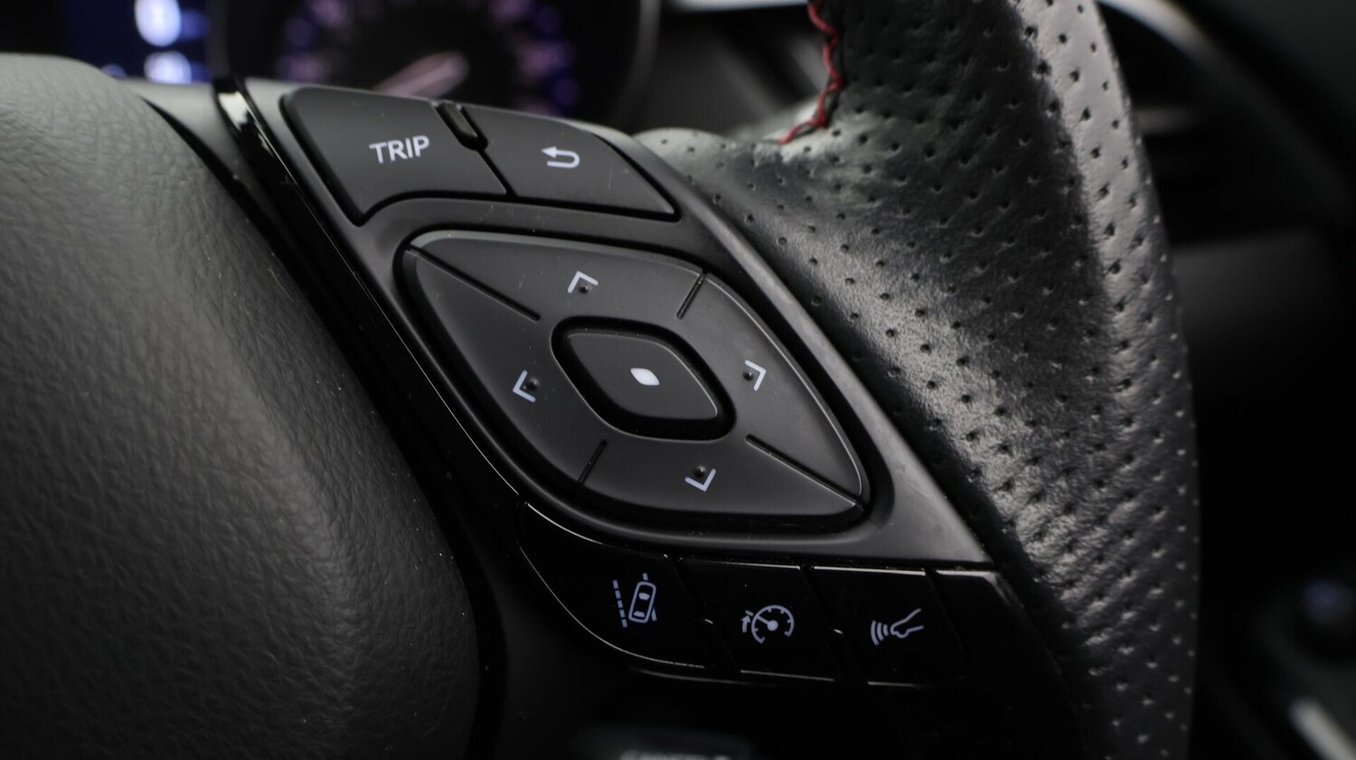 Used Toyota C-HR 2022 for sale - 76538083: Photo 25