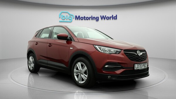Used Vauxhall Grandland X 2020 for sale - 76214790: Photo 2