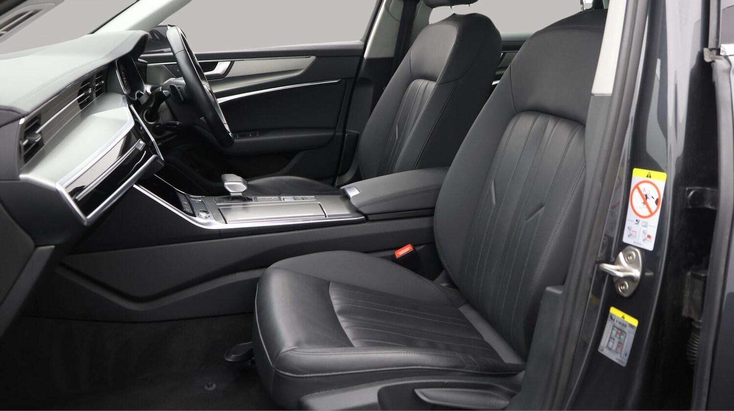 Used Audi A6 Saloon 2023 for sale - 75991140: Photo 15