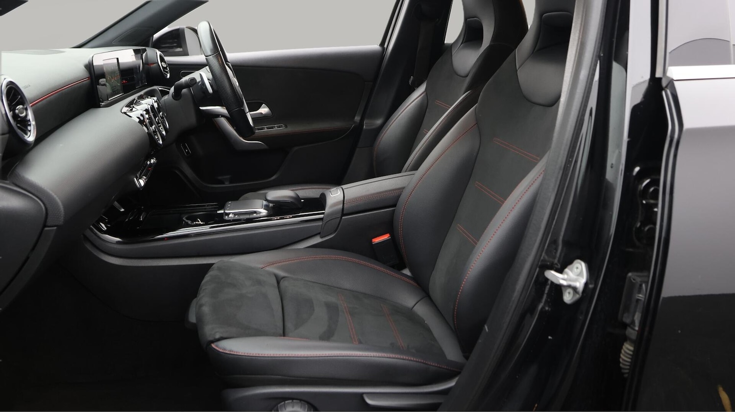 Used Mercedes-Benz A-Class 2020 for sale - 76657885: Photo 15