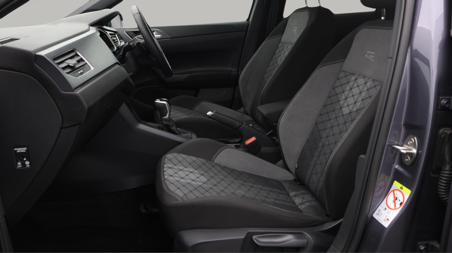 Used Volkswagen Polo 2024 for sale - 76121890: Photo 15