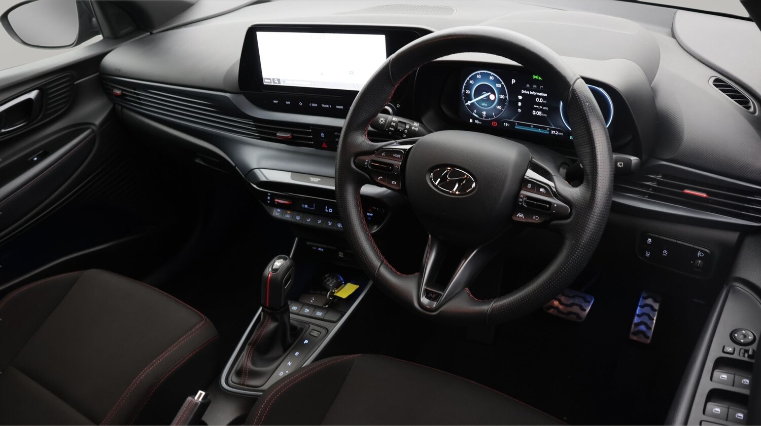 Used Hyundai i20 2023 for sale - 77971322: Photo 9