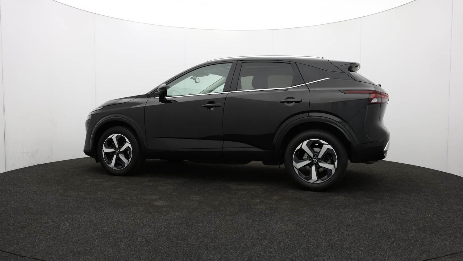 Used Nissan Qashqai 2022 for sale - 76550509: Photo 75