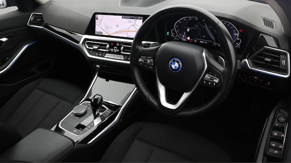 Used BMW 3 Series 2021 for sale - 76284130: Photo 10