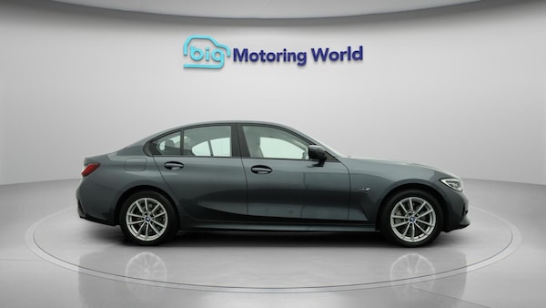 Used BMW 3 Series 2021 for sale - 76284130: Photo 9