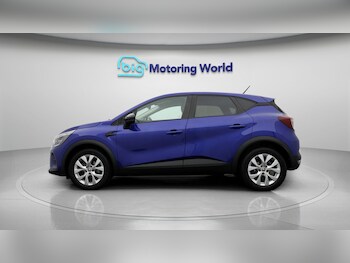 Used Renault Captur 2022 for sale - 77463335: Photo