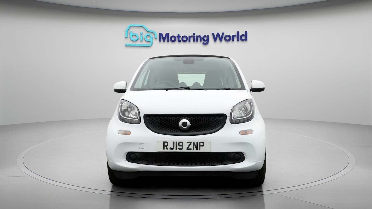 Used smart fortwo 2019 for sale - 78049012: Photo 2