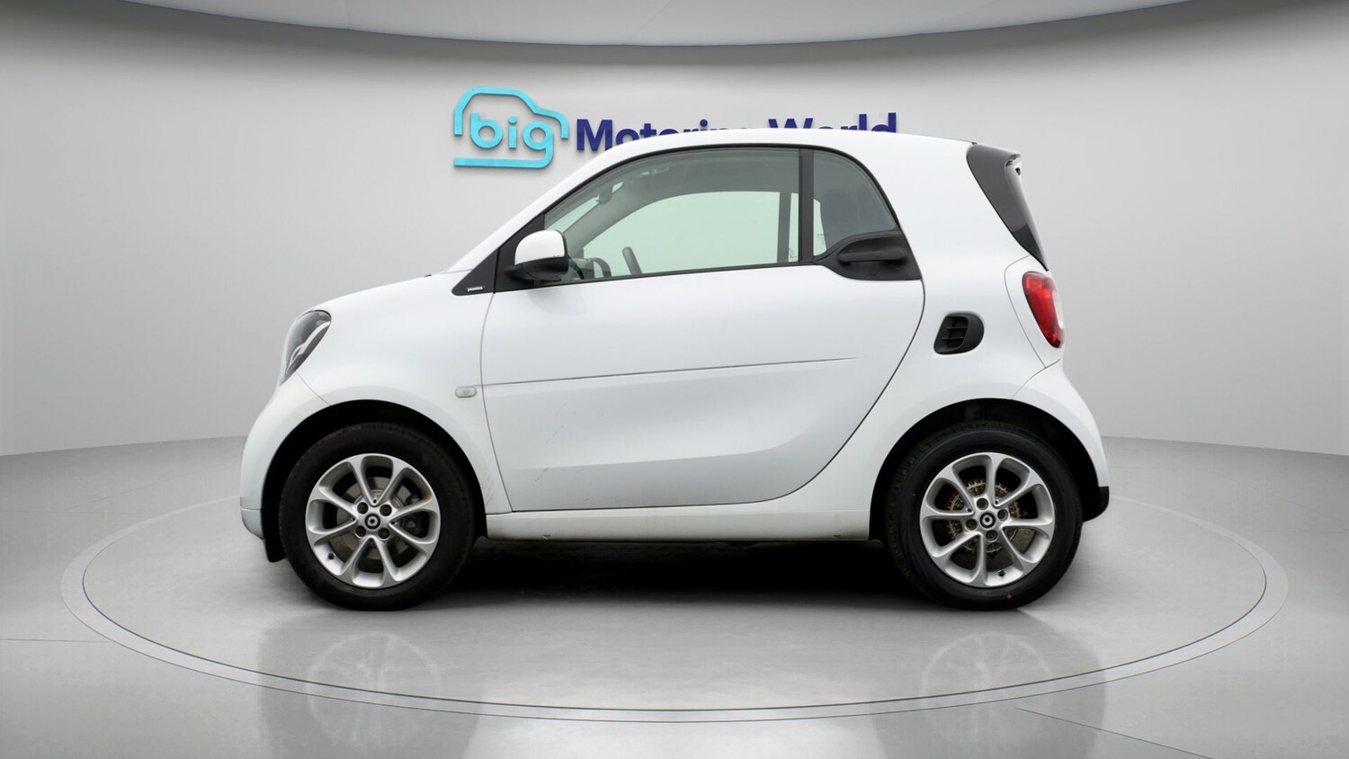 Used smart fortwo 2019 for sale - 78049012: Photo 4