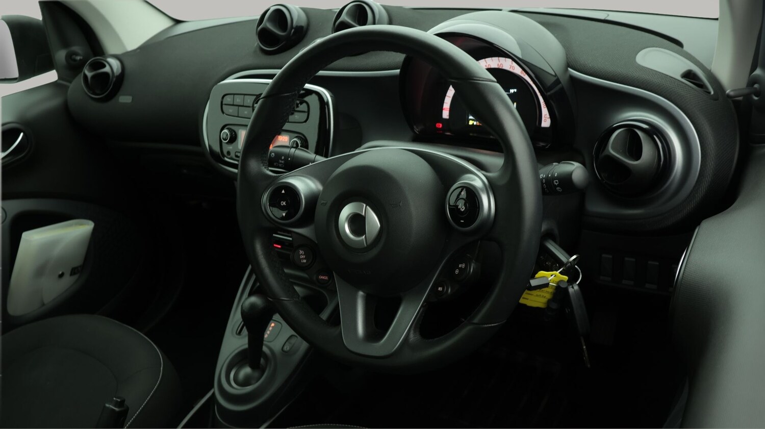 Used smart fortwo 2019 for sale - 78049012: Photo 9