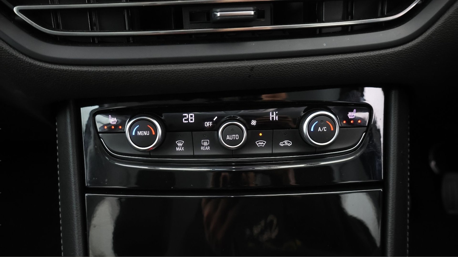 Used Vauxhall Grandland 2024 for sale - 77504405: Photo 11