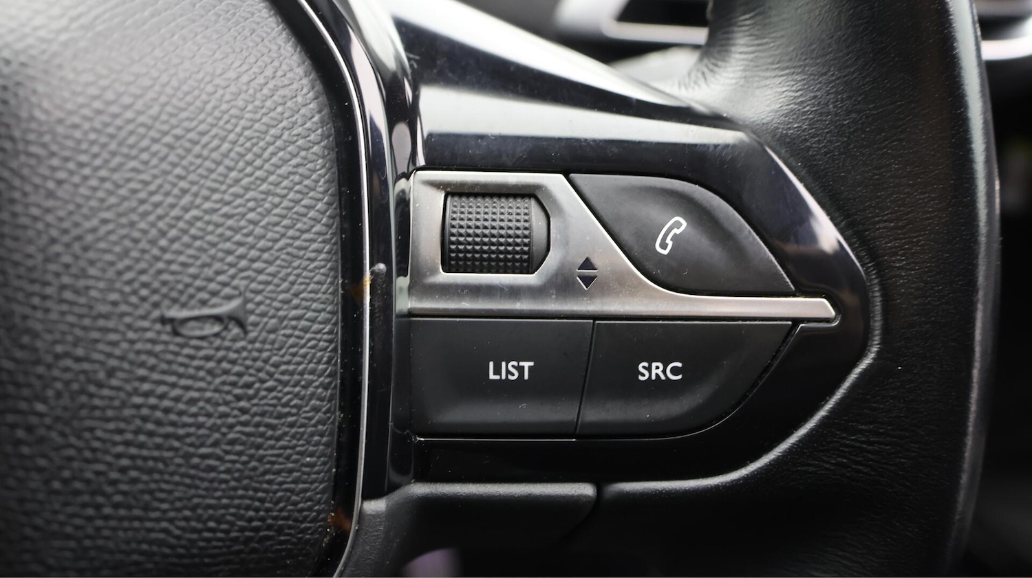 Used Peugeot 3008 2018 for sale - 76613295: Photo 25