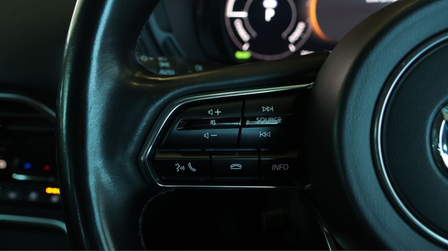 Used Mazda CX-60 2023 for sale - 77921105: Photo 24