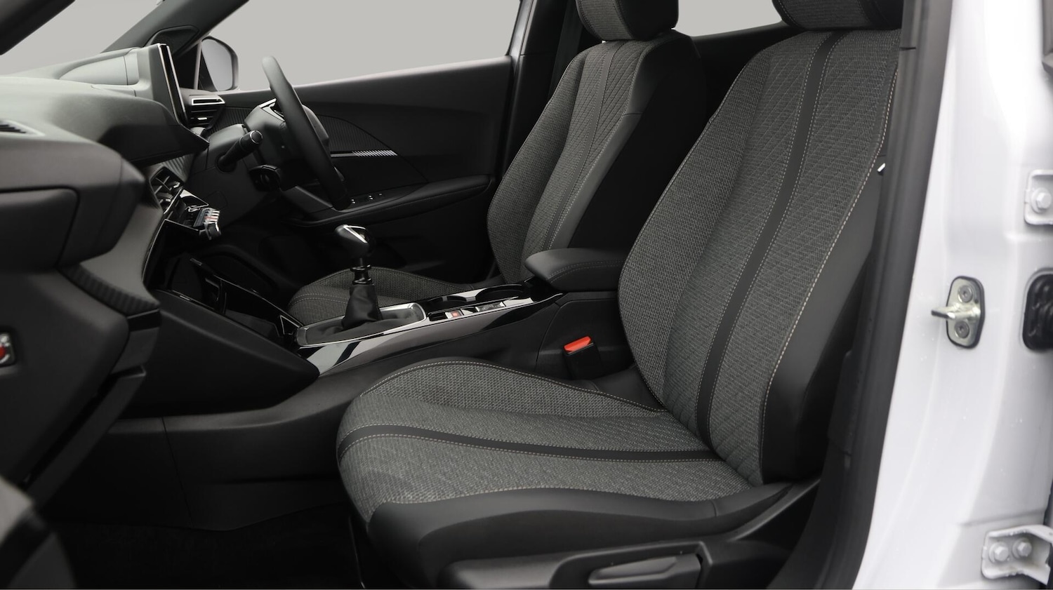 Used Peugeot 2008 2024 for sale - 75990566: Photo 15
