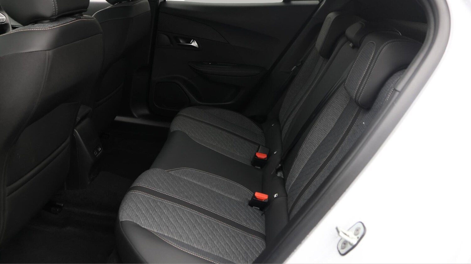 Used Peugeot 2008 2024 for sale - 75990566: Photo 17