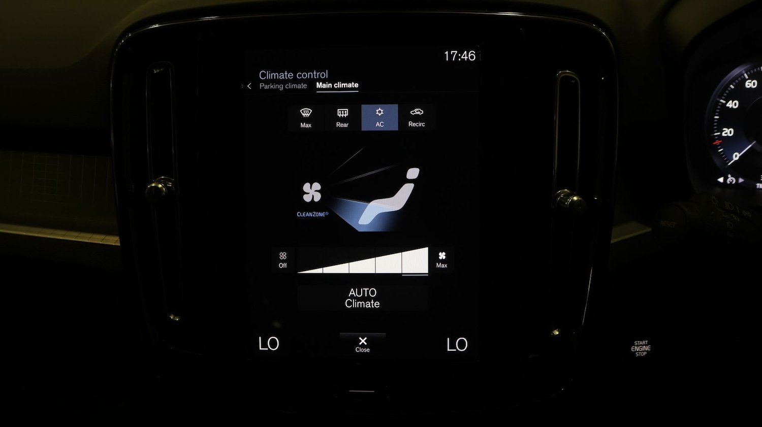 Used Volvo XC40 for sale - 77294760: Photo 12