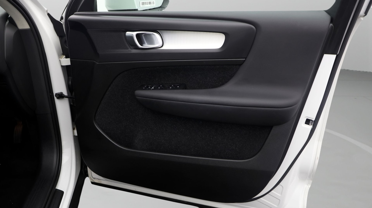 Used Volvo XC40 for sale - 77294760: Photo 15