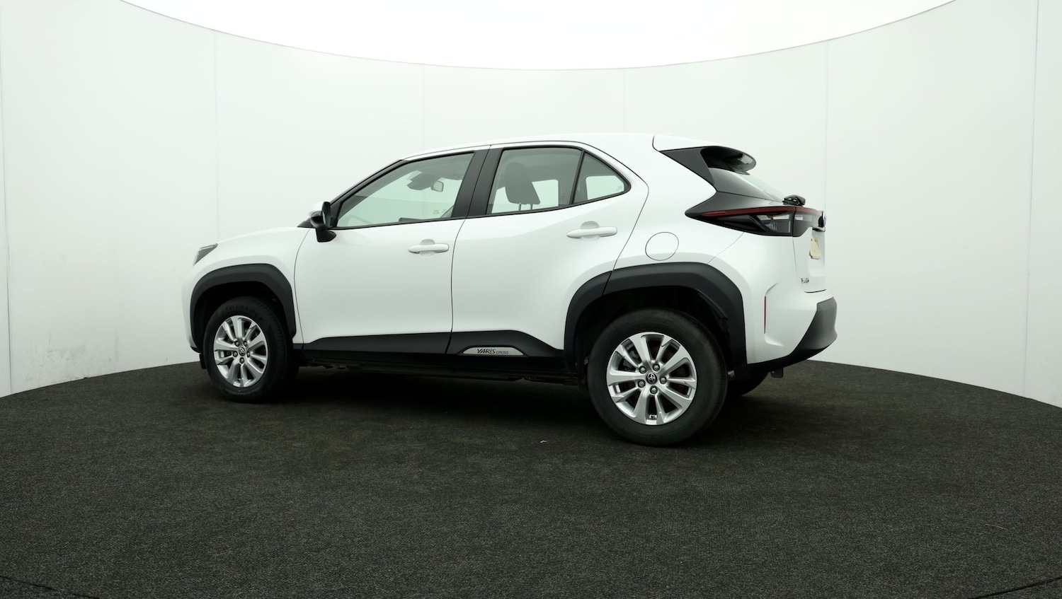 Used Toyota Yaris Cross 2023 for sale - 76811358: Photo 69