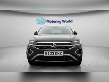 Used Volkswagen T-Roc 2023 for sale - 78526982: Photo