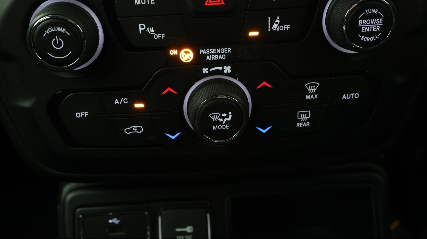 Used Jeep Renegade 2020 for sale - 76108404: Photo 13