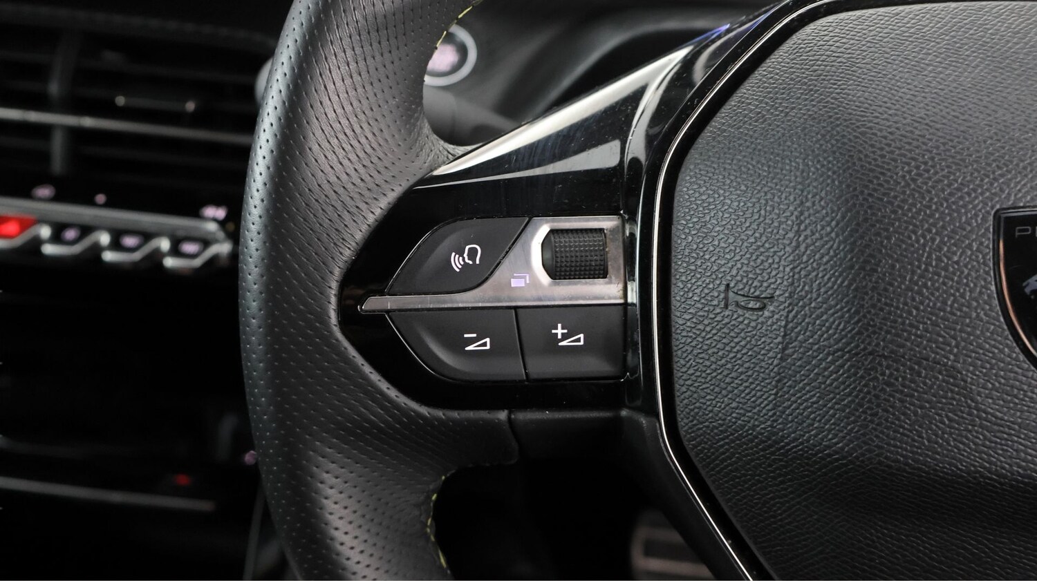 Used Peugeot 2008 2024 for sale - 78106578: Photo 19