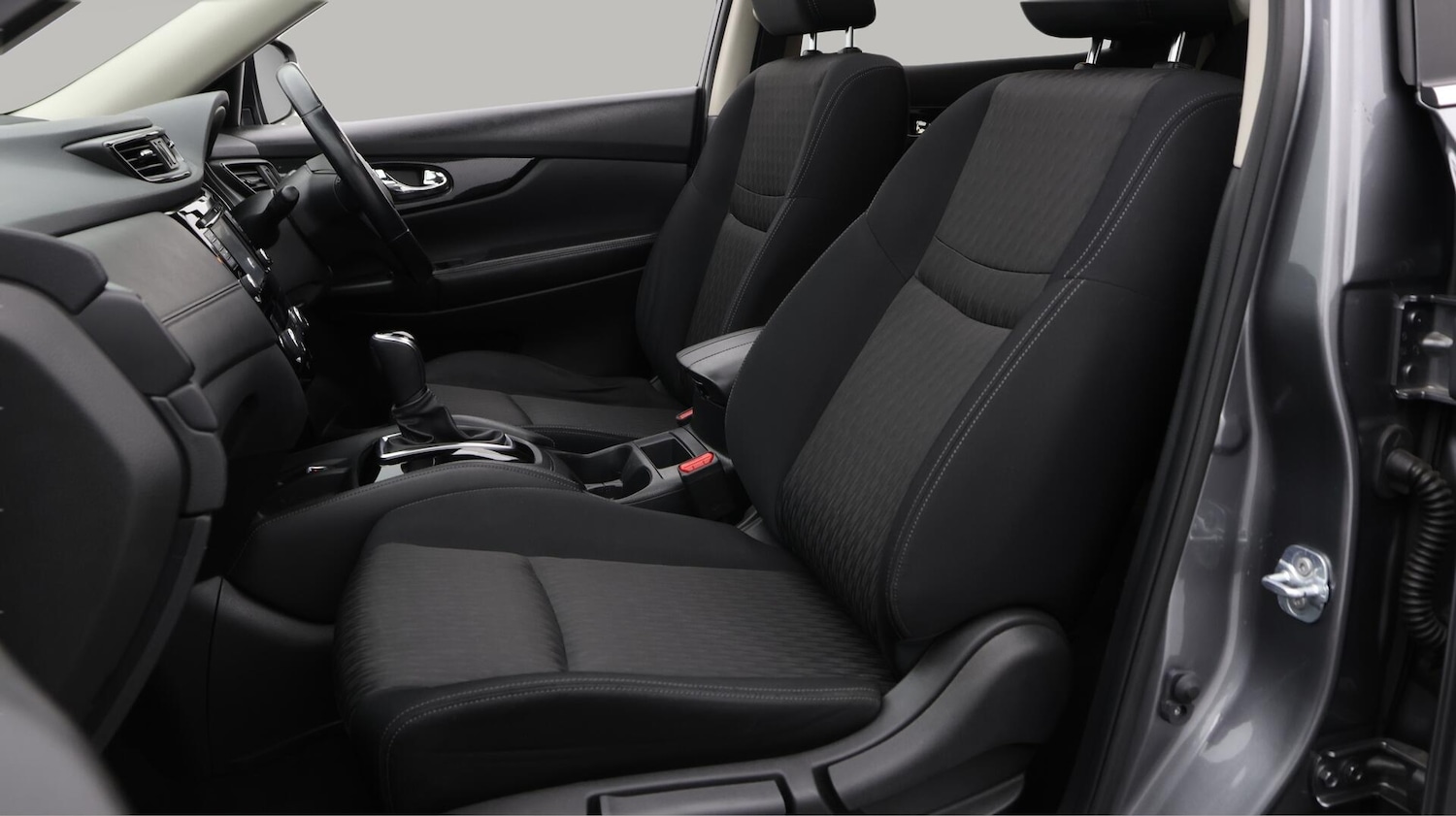 Used Nissan X-Trail 2018 for sale - 76666932: Photo 15