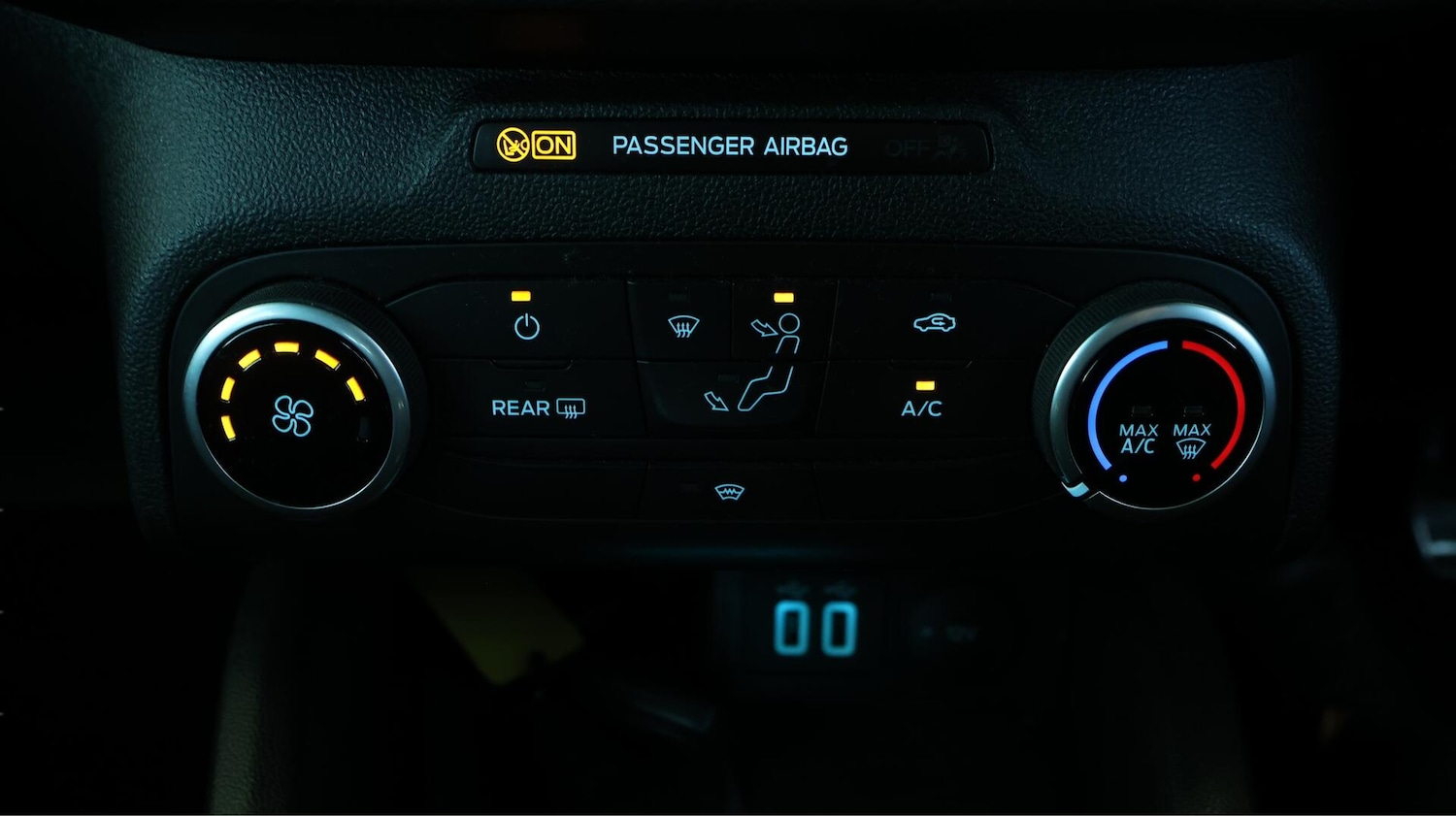 Used Ford Focus 2021 for sale - 76658910: Photo 13