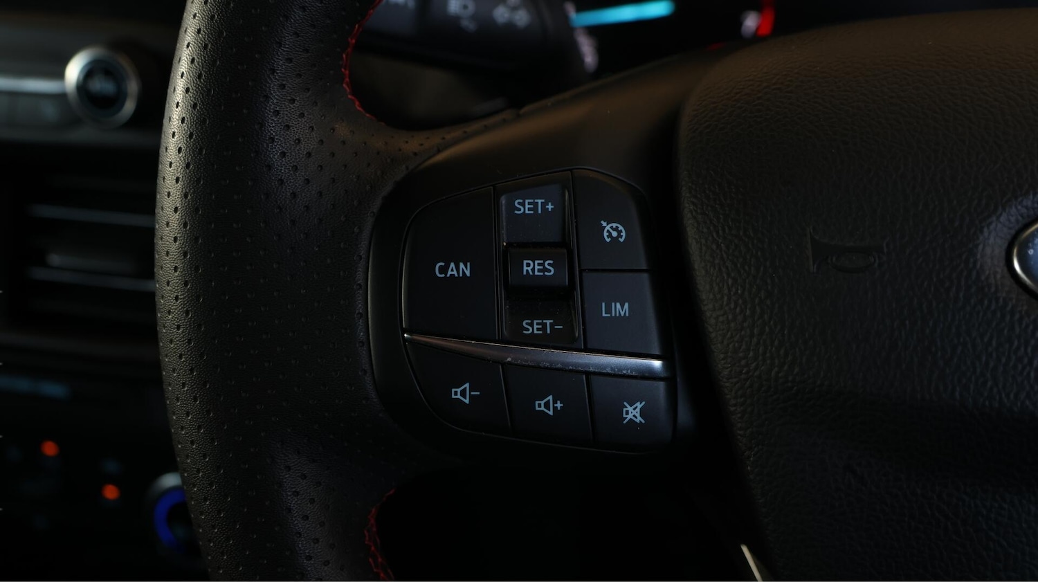 Used Ford Focus 2021 for sale - 76658910: Photo 22