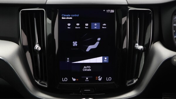 Used Volvo XC60 2017 for sale - 76239413: Photo 13