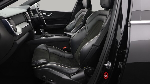 Used Volvo XC60 2017 for sale - 76239413: Photo 15