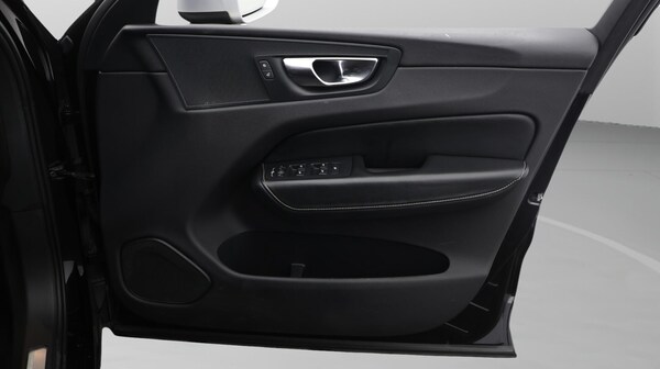 Used Volvo XC60 2017 for sale - 76239413: Photo 16