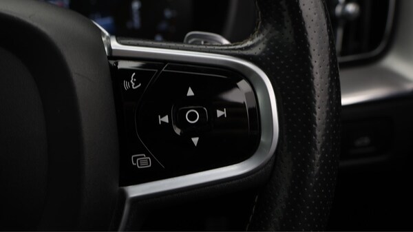 Used Volvo XC60 2017 for sale - 76239413: Photo 25