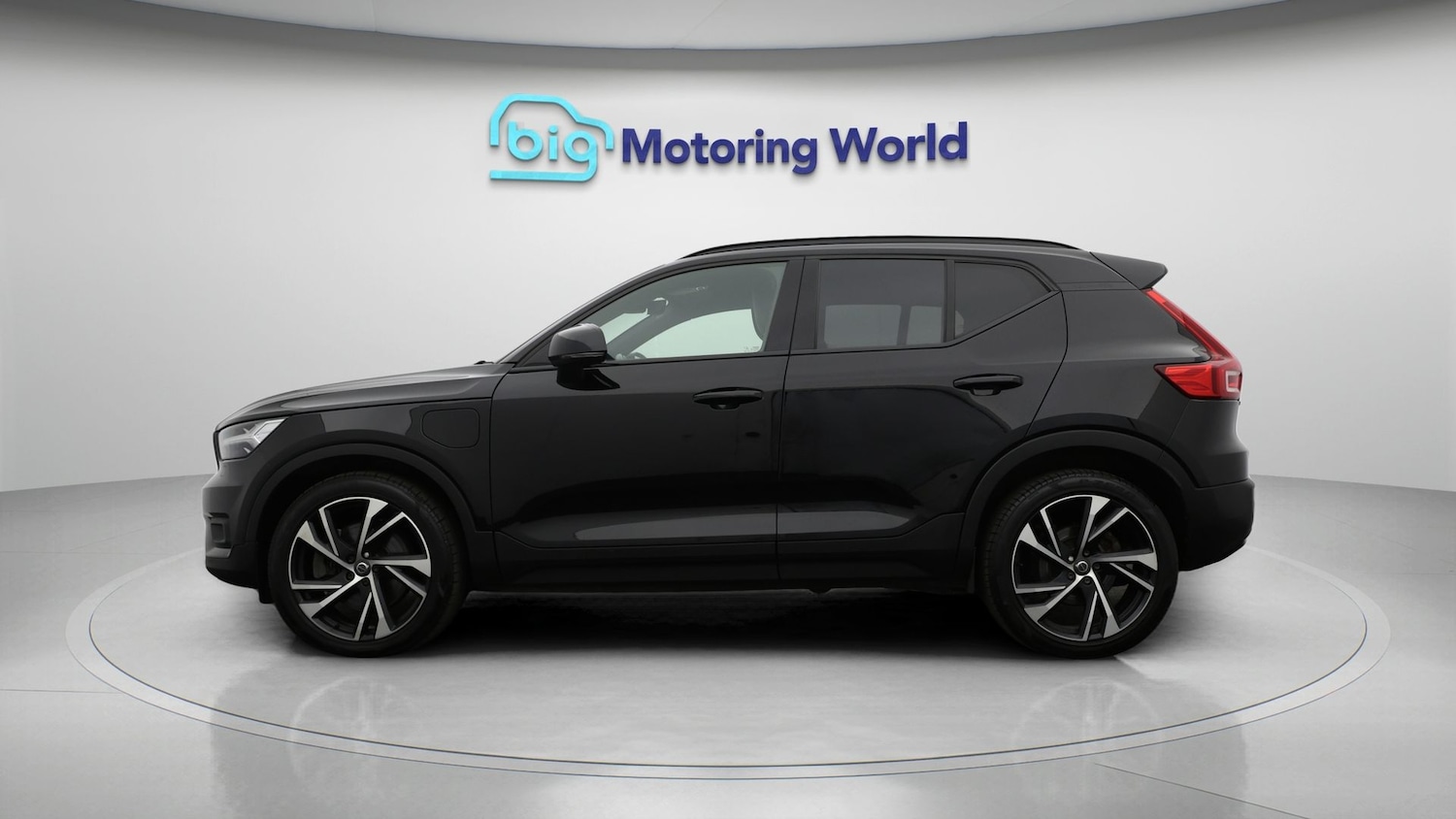 Used Volvo XC40 for sale - 77825364: Photo 4